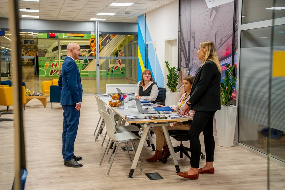 Kolej Dużych Prędkości w Łodzi. Nowy punkt informacyjny CPK na dworcu Łódź Fabryczna