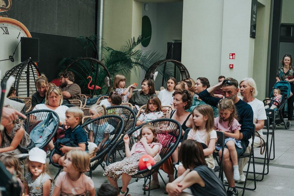 Łódź. Sokrates w piaskownicy. Za nami spektakl w ramach „Lata w MeMo”