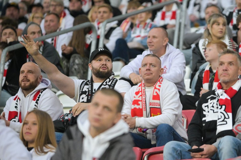 Kibice na meczu ŁKS Łódź z Polonią Warszawa. Byłeś/aś tam? Znajdź się w galerii!