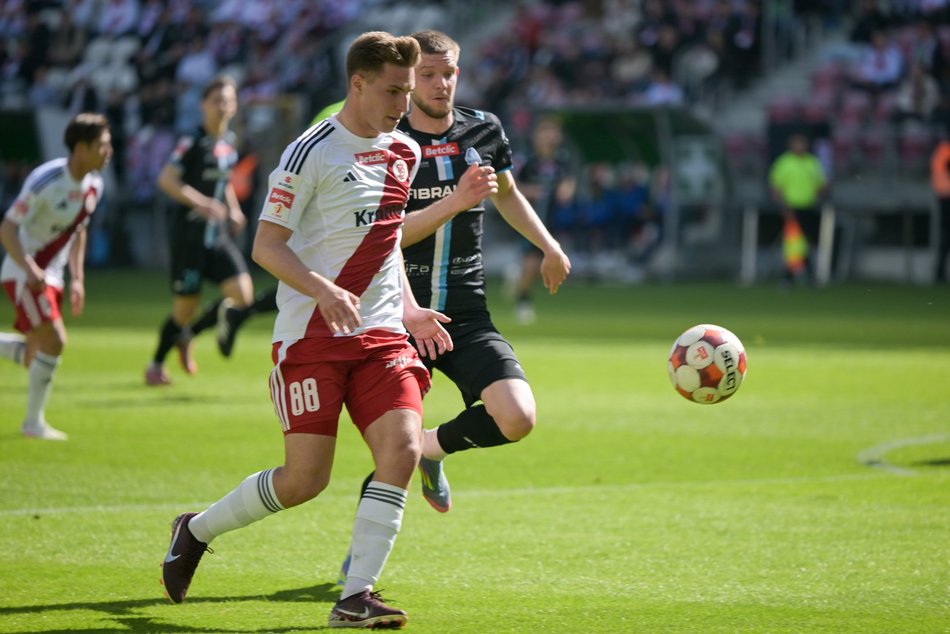 Zwycięstwo to obowiązek! ŁKS Łódź na własnym stadionie podejmie Pogoń Siedlce