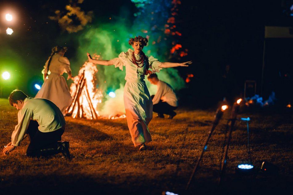 Łódź. Noc Świętojańska w Ogrodzie Botanicznym w Łodzi. Pełno magii, tańca i niezwykłych rytuałów