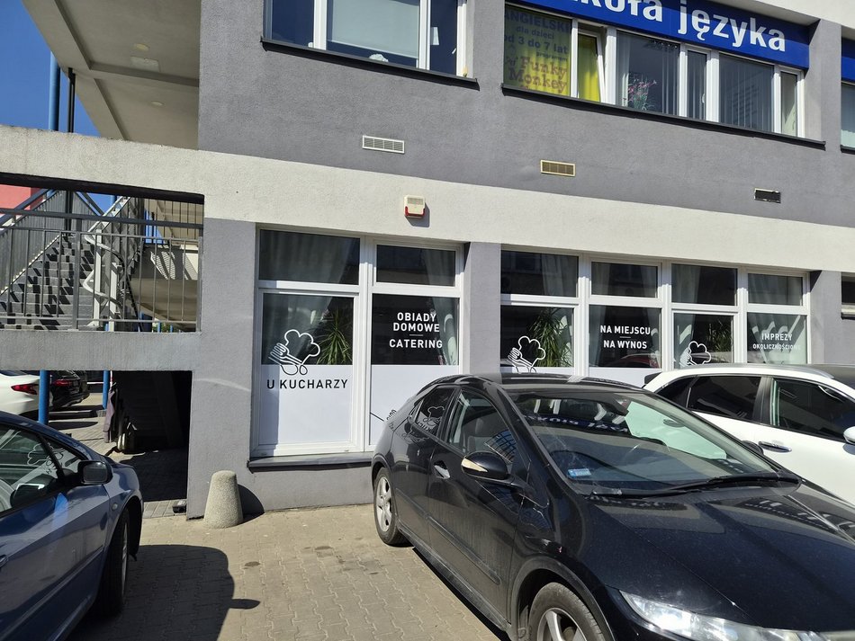 Łódź. Pionier na Dąbrowie. Sklep z kawą, zielarnia, zoologiczny, sale na imprezy