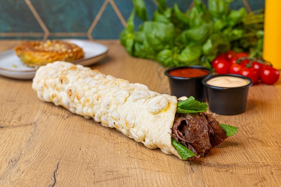 Łódź. Znany Tendur Kebap zawita do Łodzi! To uwielbiane przez Książula kraftowe mięso i bąbelkowy lawasz!