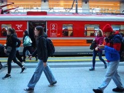 Więcej pociągów z Torunia i Bydgoszczy do Łodzi. Kiedy ruszą nowe połączenia?