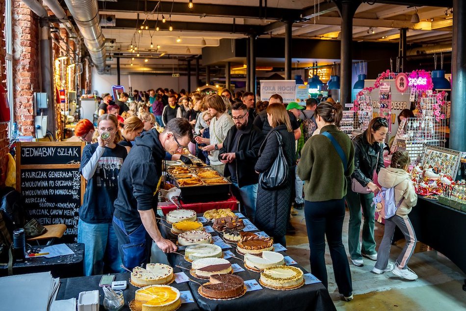 Łódź. Festiwal Azjatycki w Łodzi. Piotrkowska 217 pełna orientalnych smaków