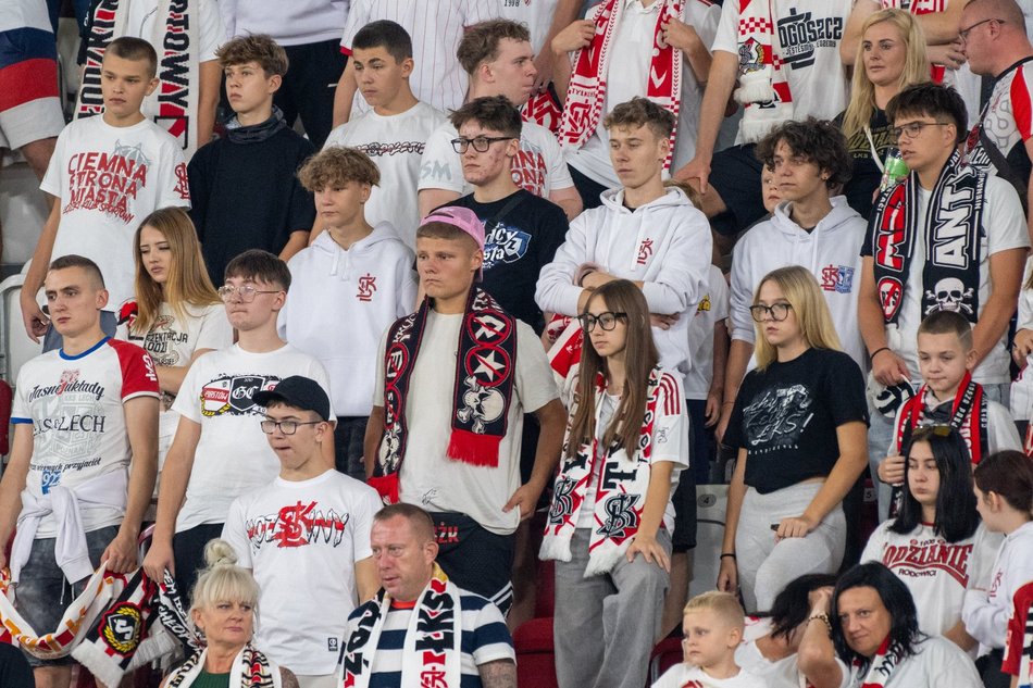Łódź. Kibice na meczu ŁKS Łódź - Wieczysta Kraków. Byłeś/aś? Znajdź się w galerii