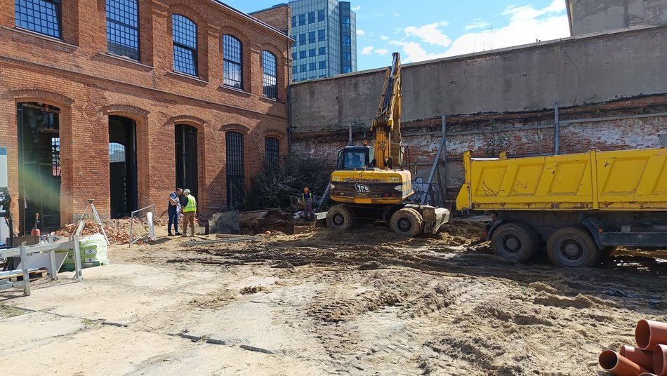 Łódź. Nowa droga w Ogrodach Geyera w Łodzi. Z Piotrkowskiej wprost na Wólczańską!