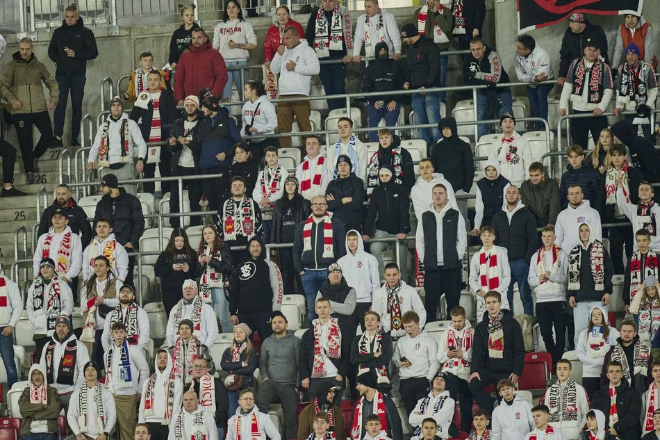 Kibice na meczu ŁKS Łódź - Raków Częstochowa