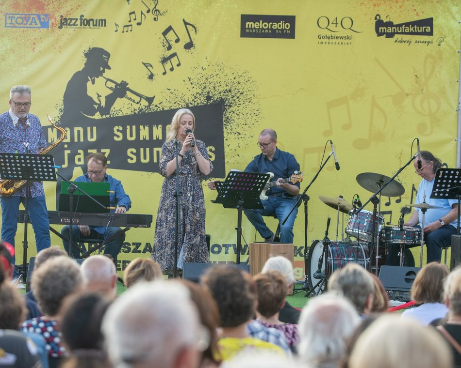 Łódź. Co robić w długi weekend w Łodzi? Kino pod chmurką, Rave for Dogs, Targ Staroci, wegański festiwal kulinarny