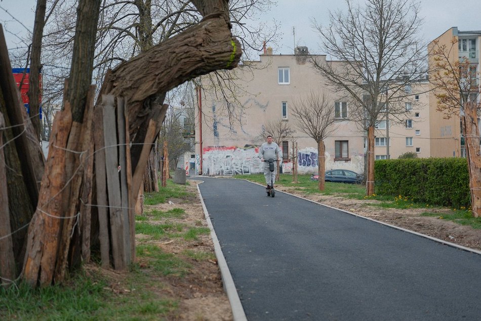 Łódź. Coraz więcej dróg rowerowych na Dąbrowie. Nowe połączenia z centrum, Chojnami i Widzewem