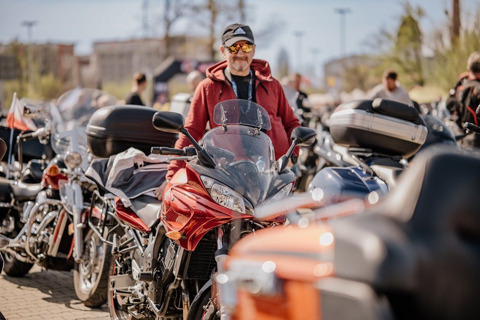 Łódź. Motocykliści opanowali Łódź! Otwarcie sezonu pod Atlas Areną i parada przez miasto