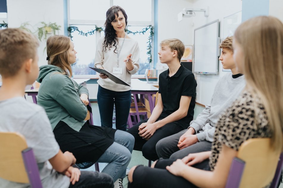 Łódź. Jak przetrwać kryzys psychiczny w szkole? Inicjatywa „Bezpieczny Młodziak” w Łodzi ma w tym pomóc