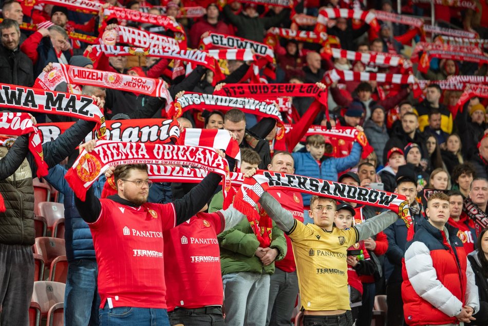 Łódź. Kibice na meczu Widzew Łódź - Lech Poznań. Byłeś/aś? Znajdź się w galerii!
