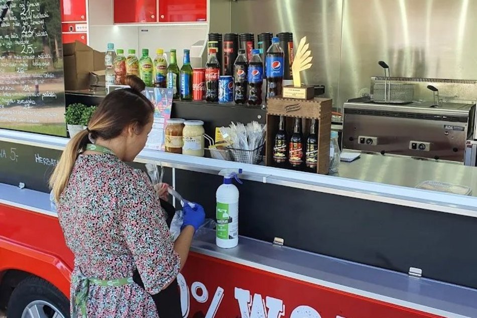 Książulo znów w Łódzkiem! Tym razem odwiedził food truck z burgerami!