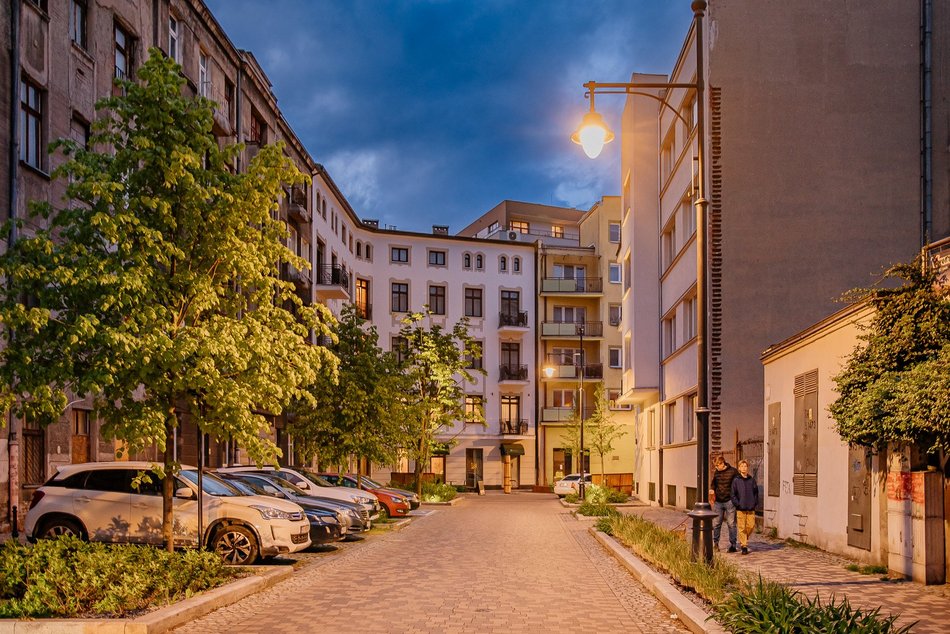 Łódź. Mieszkania, remonty i park przy Lipowej