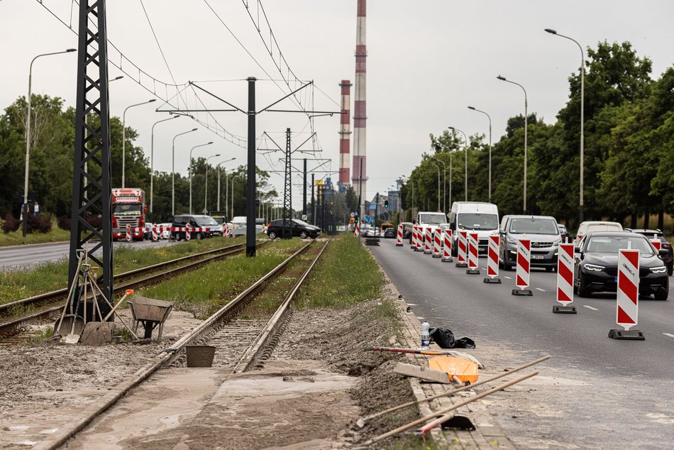 Awarie PKP sparaliżowały Łódź. Wyciek na Włókniarzy, awaria sygnalizacji kolejowej