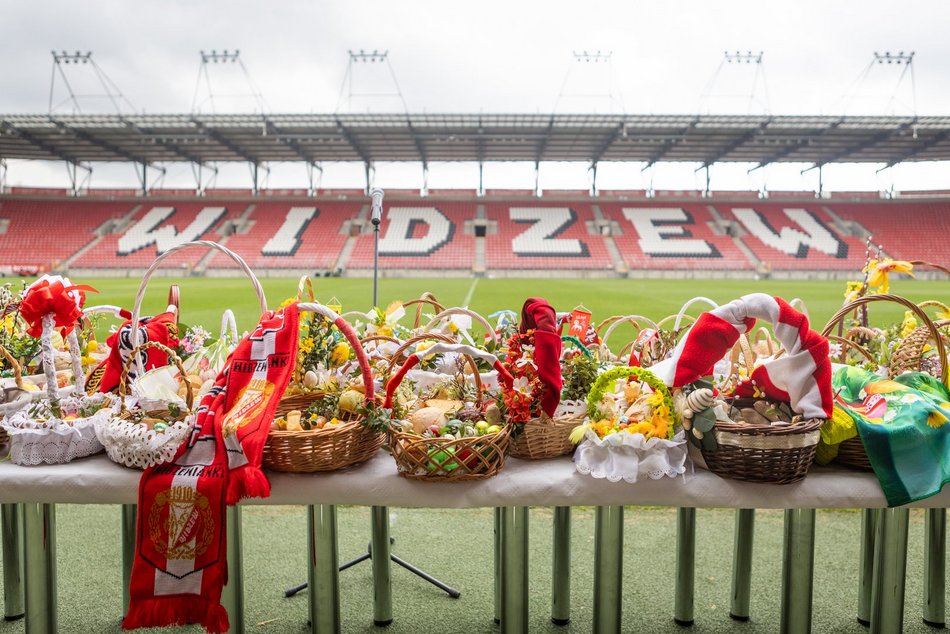 Łódź. Święcenie pokarmów w Sercu Łodzi. To już tradycja kibiców Widzewa Łódź
