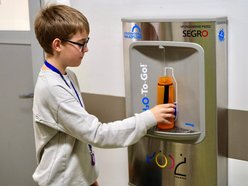 Zdroje z wodą w kolejnych szkołach w Łodzi! To prawdziwa nauka ekologii