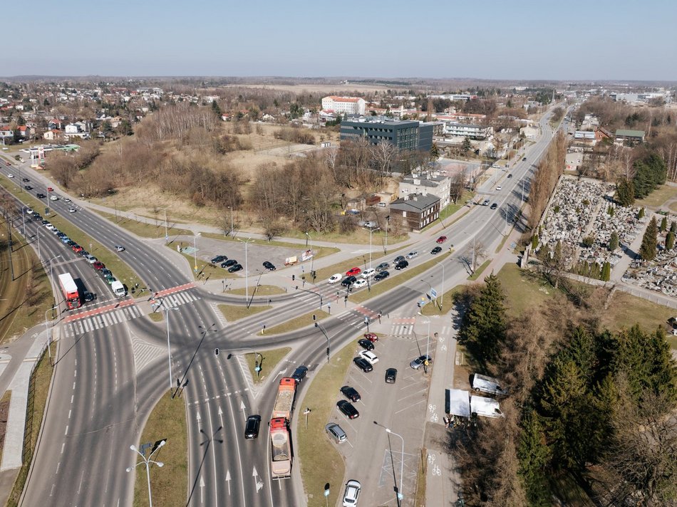 Łódź. Nowy Wydział Ksiąg Wieczystych gotowy. Kryje ponad 40 kilometrów półek