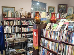 Łódź. Osiedlowe księgarnie i antykwariaty w Łodzi. Lokalne biznesy z pasji do książek