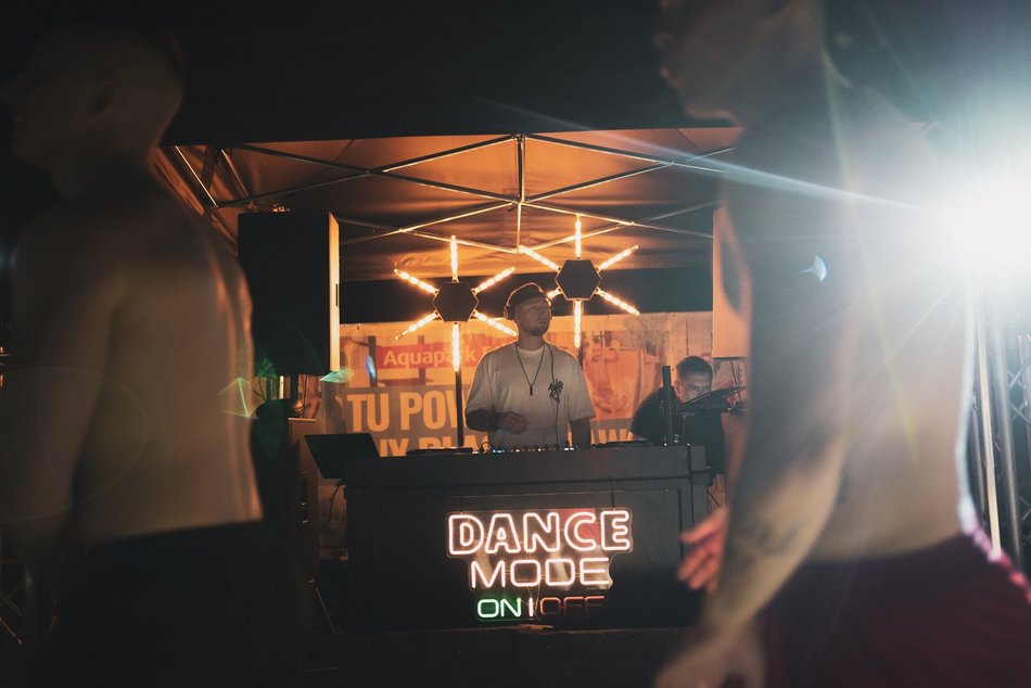 After party Łódź Summer Festival 2025. Impreza przeniosła się do Aquaparku Fala