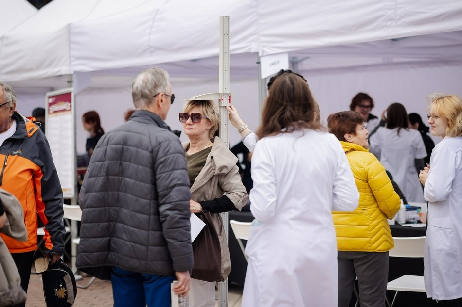 Ruszyły Senioralia 2026 w Łodzi. Trwa zabawa na rynku Manufaktury