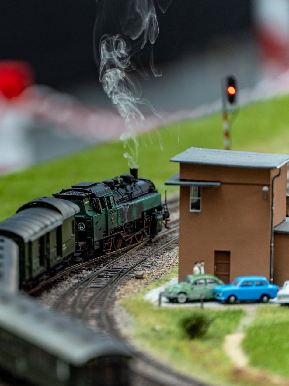 Wystawa makiet klejowych na dworcu Łódź Fabryczna