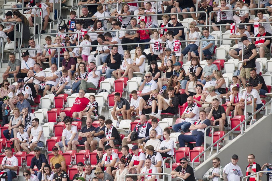 Kibice na meczu ŁKS Łódź ze Stalą Mielec
