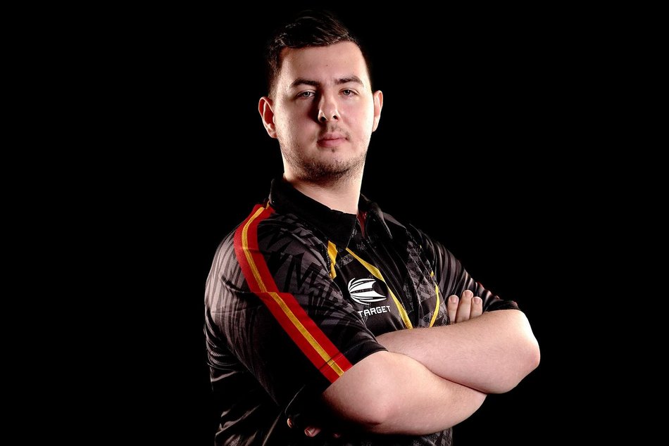 Łodzianin podbija świat darta. Poznaj historię Sebastiana Białeckiego