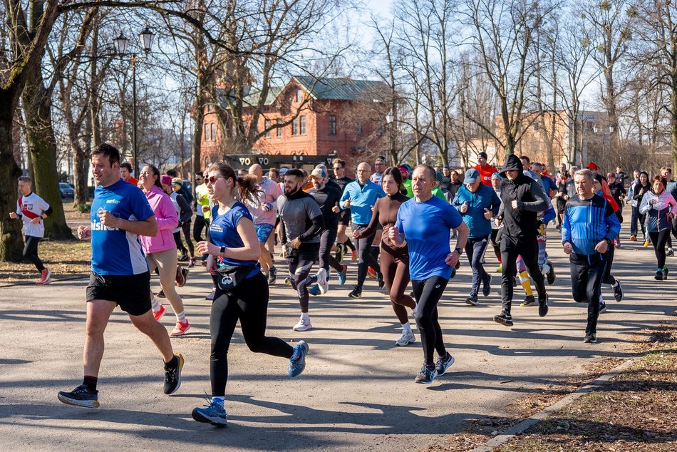 Łódź. Parkrun w Parku Poniatowskiego w Łodzi. Brałeś udział w biegu? Znajdź się na zdjęciach!