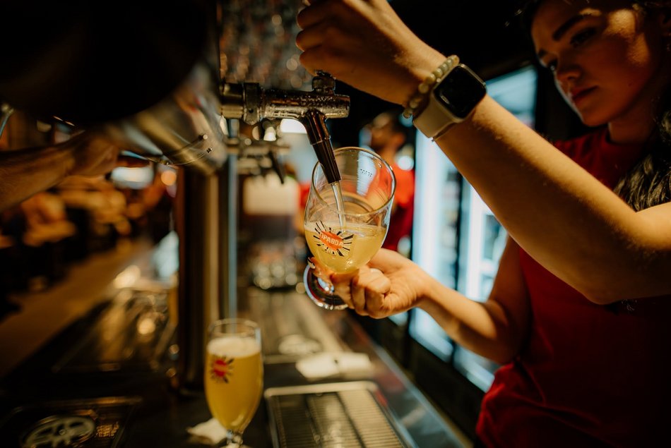Łódź. Dokąd na piwo kraftowe w Łodzi? Piwoteka, Kij, Pub Spółdzielczy, Captain Craft i więcej