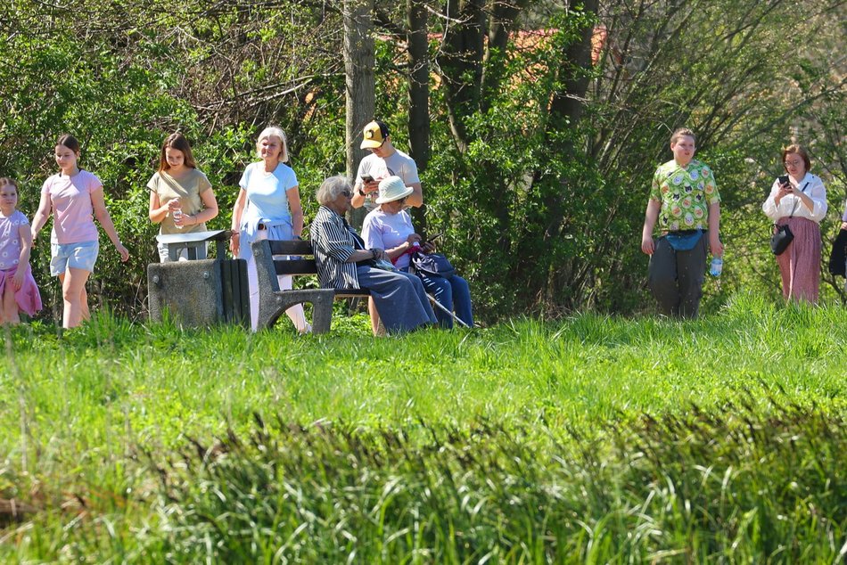 Łódź. Majówka na Stawach Stefańskiego w Łodzi. Słowiańska wioska, rowery wodne i grillowanie