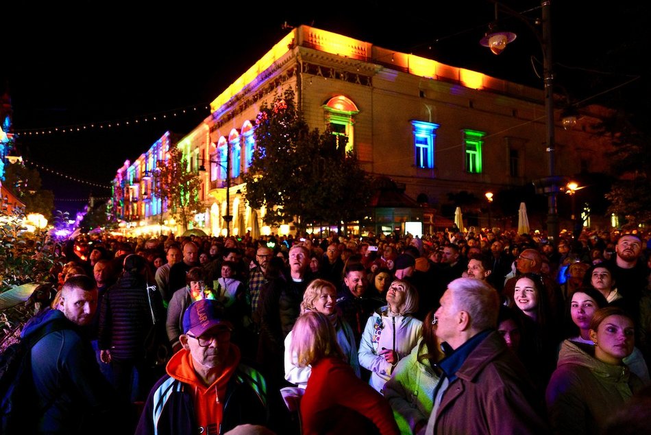 Łódź. Tłumy na Light Move Festival Łódź 2025! Mnóstwo pozytywnej energii!