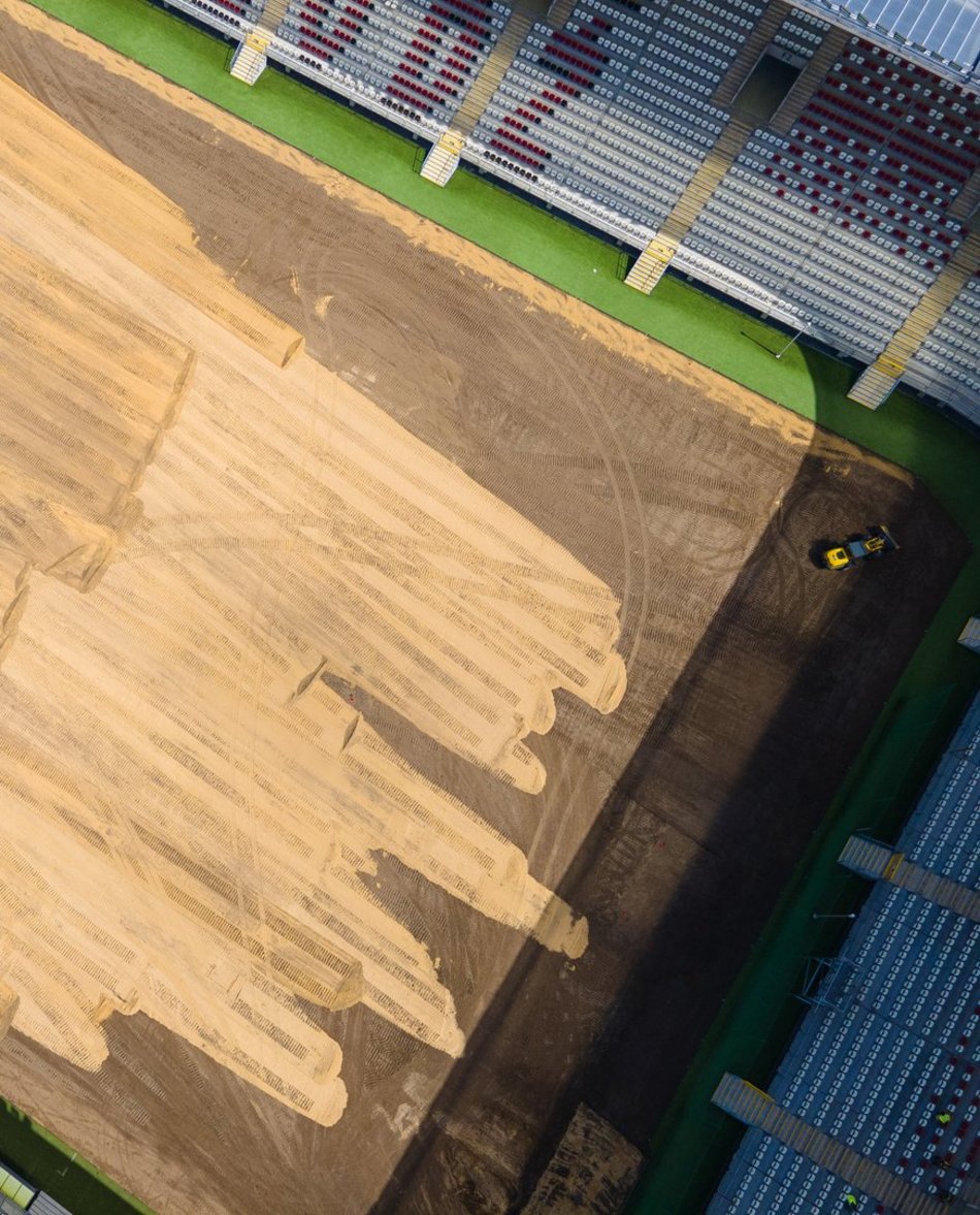 stadion piłkarski z lotu ptaka