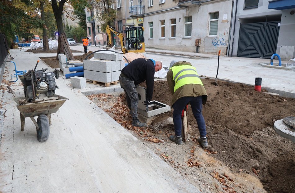 Woonerf na Lipowej. Finał inwestycji na zielonym Polesiu jest już blisko
