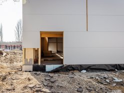 Hala sportowa rośnie przy II Liceum Ogólnokształcącym w Łodzi. Kiedy koniec budowy?