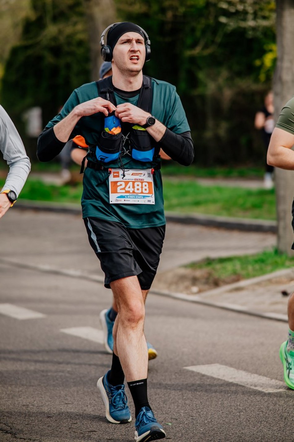 Łódź. DOZ Maraton Łódź 2026. Brałeś udział w biegu? Odszukaj się w galerii i zapisz na pamiątkę!