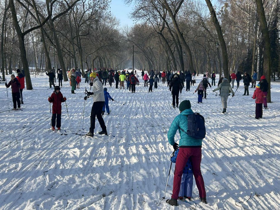 Łódź. Narciarskie biegówki w Parku na Zdrowiu w Łodzi. Nie wahaj się i przyjdź!
