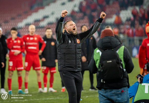 Łódź. Patryk Czubak ponownie trenerem Widzewa Łódź. Tym razem na dłużej!