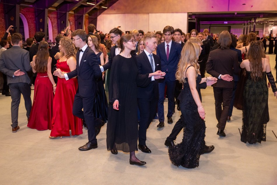 Łódź. Studniówka I LO w Łodzi