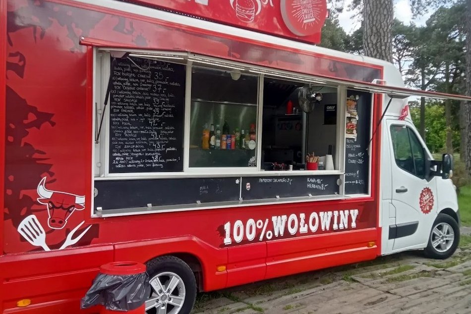 Książulo znów w Łódzkiem! Tym razem odwiedził food truck z burgerami!