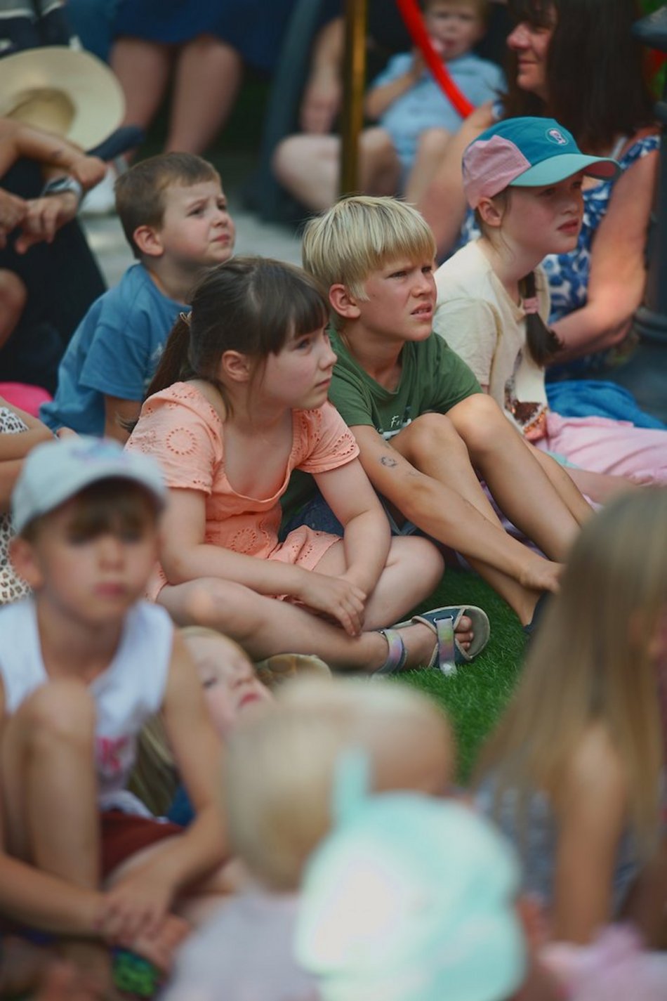 Łódź. Baśniowa Piotrkowska w Łodzi. Magiczny teatr zachwycił najmłodszych widzów