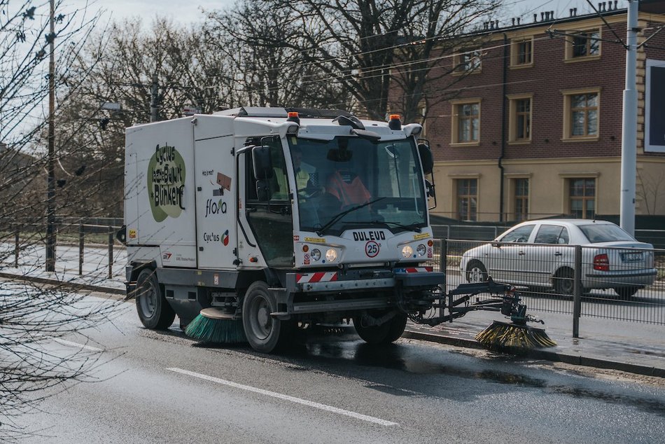 Wielkie sprzątanie Łodzi trwa