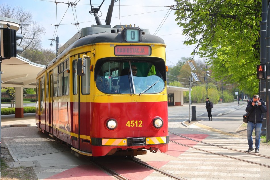 Łódzkie Linie Turystyczne już na trasach! Tak Łodzianie zwiedzają Łódź