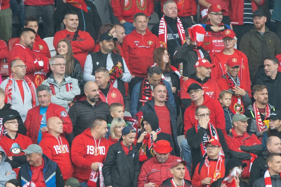 Łódź. Kibice na meczu Widzewa Łódź z Arką Gdynia. Byłeś/aś? Znajdź się w galerii!
