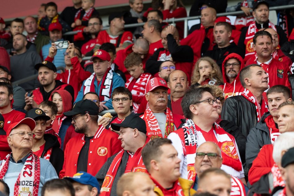 Łódź. Kibice na meczu Widzewa Łódź z Arką Gdynia. Byłeś/aś? Znajdź się w galerii!