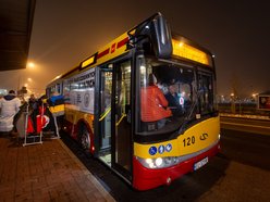 Łódź. Autobus dla osób w kryzysie bezdomności w Łodzi wyruszył w trasę