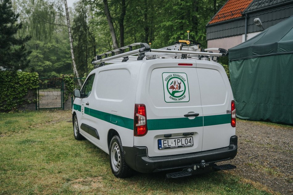 Łódź. Nowa karetka do ratowania dzikich zwierząt w Łodzi