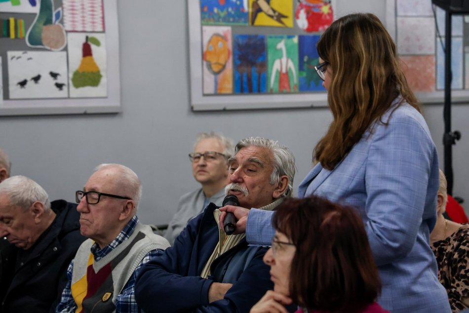 Łódź. Kolej Dużych Prędkości w Łodzi. Pełna sala na spotkaniu z inwestorem i wykonawcą