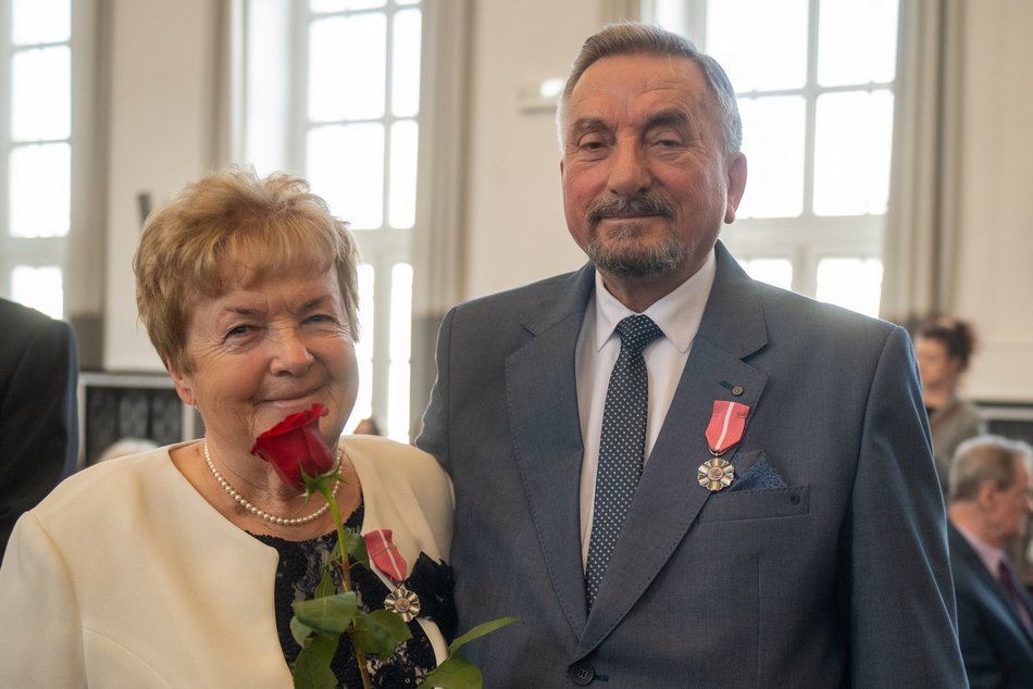 Łódź. Medale za długoletnie pożycie małżeńskie. Ich miłość przetrwała pół wieku!